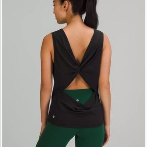 NWT Lululemon Nulu Twist-Back Yoga Tank
